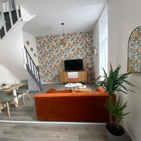 Cosy Lit' House Holiday home